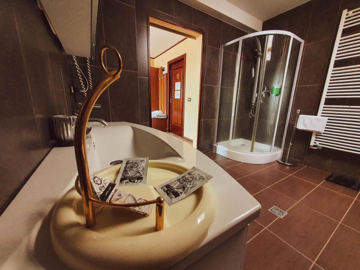 Hotel Belvedere Sovata Extérieur photo