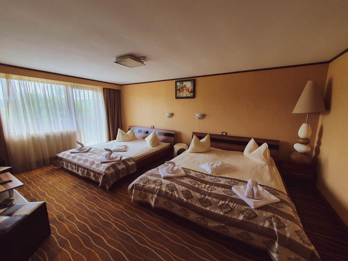 Hotel Belvedere Sovata Extérieur photo